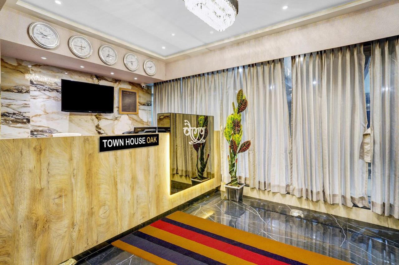Townhouse Oak Hotel Vaibhav סוראט מראה חיצוני תמונה