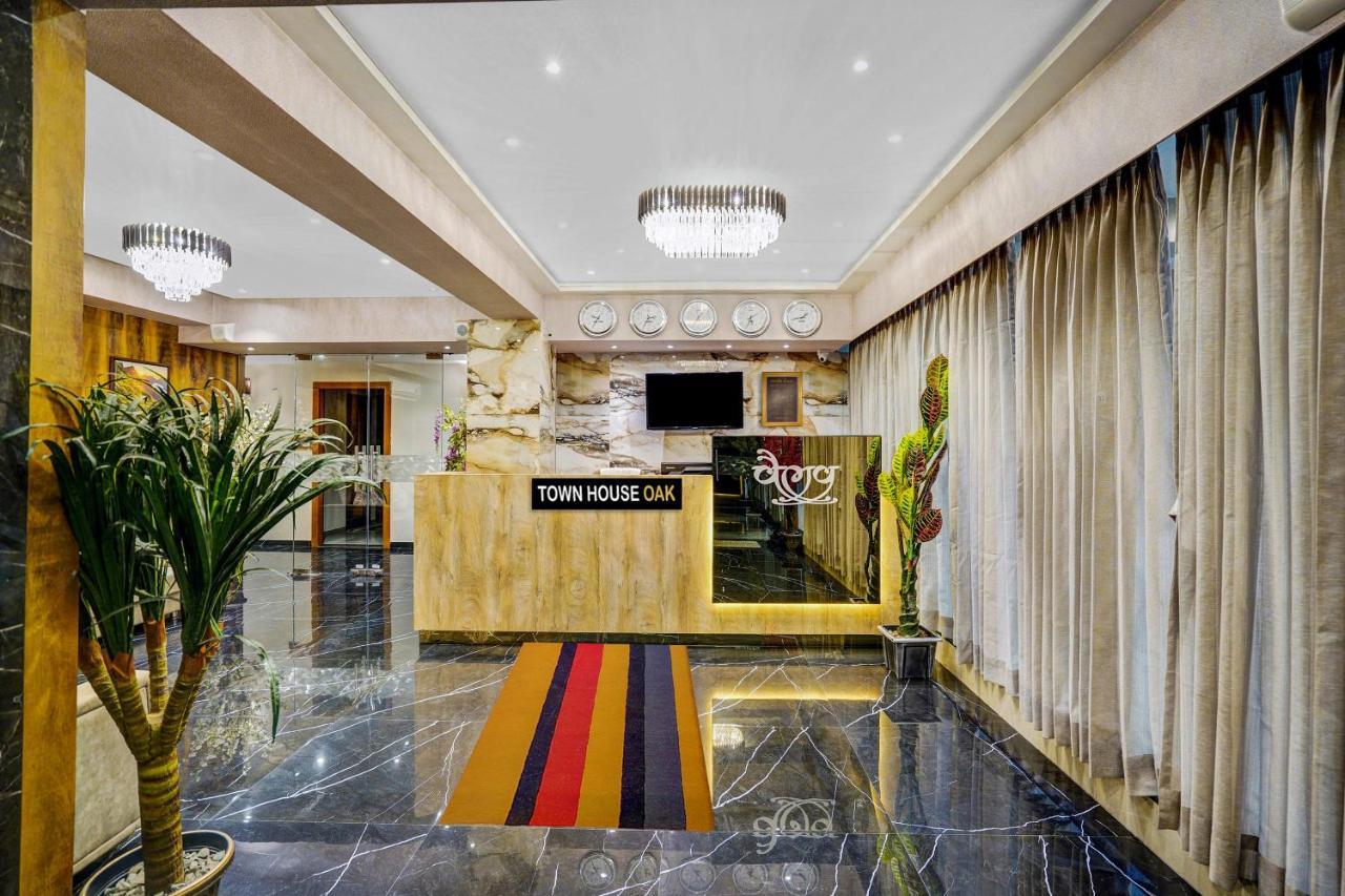 Townhouse Oak Hotel Vaibhav סוראט מראה חיצוני תמונה