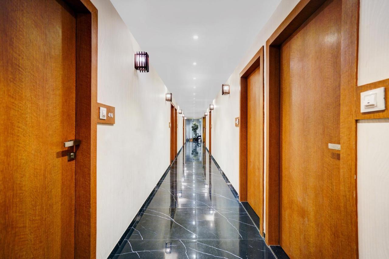 Townhouse Oak Hotel Vaibhav סוראט מראה חיצוני תמונה