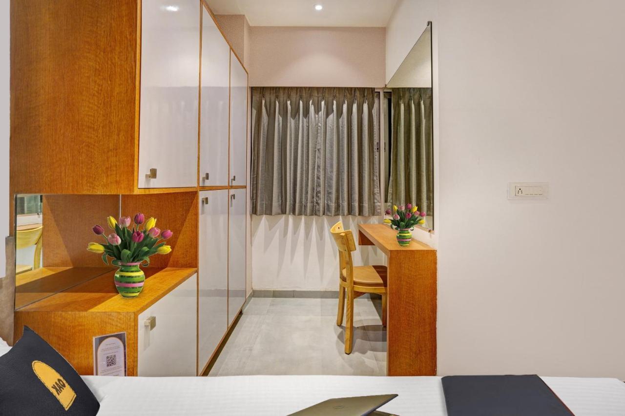 Townhouse Oak Hotel Vaibhav סוראט מראה חיצוני תמונה