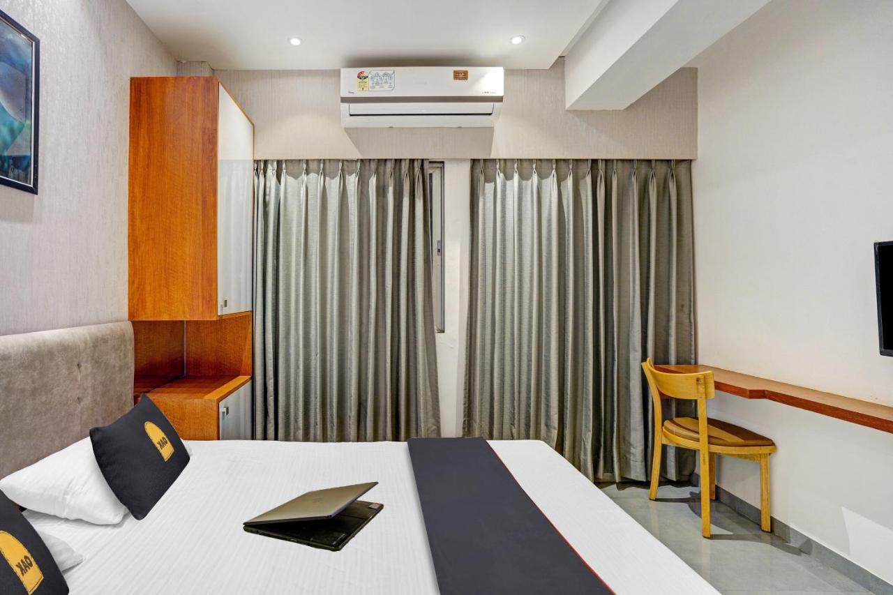 Townhouse Oak Hotel Vaibhav סוראט מראה חיצוני תמונה